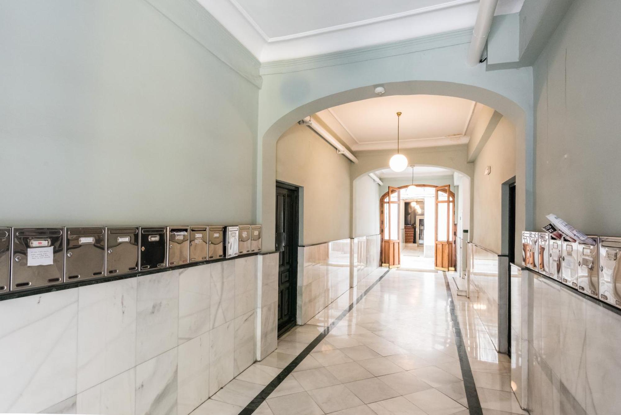 Ferienwohnung Downtown Jacuzzi Madrid Exterior foto