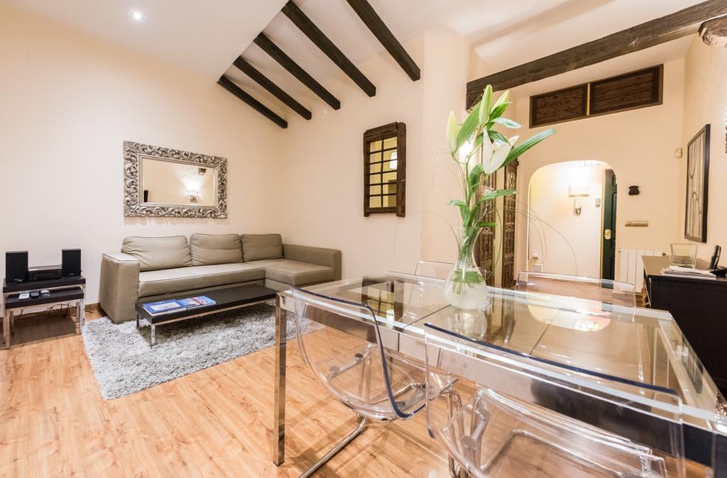 Ferienwohnung Downtown Jacuzzi Madrid Exterior foto